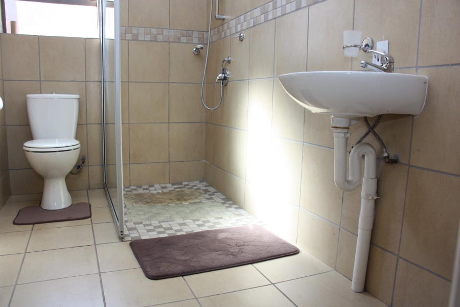 2 Bedroom Property for Sale in Langenhovenpark Free State